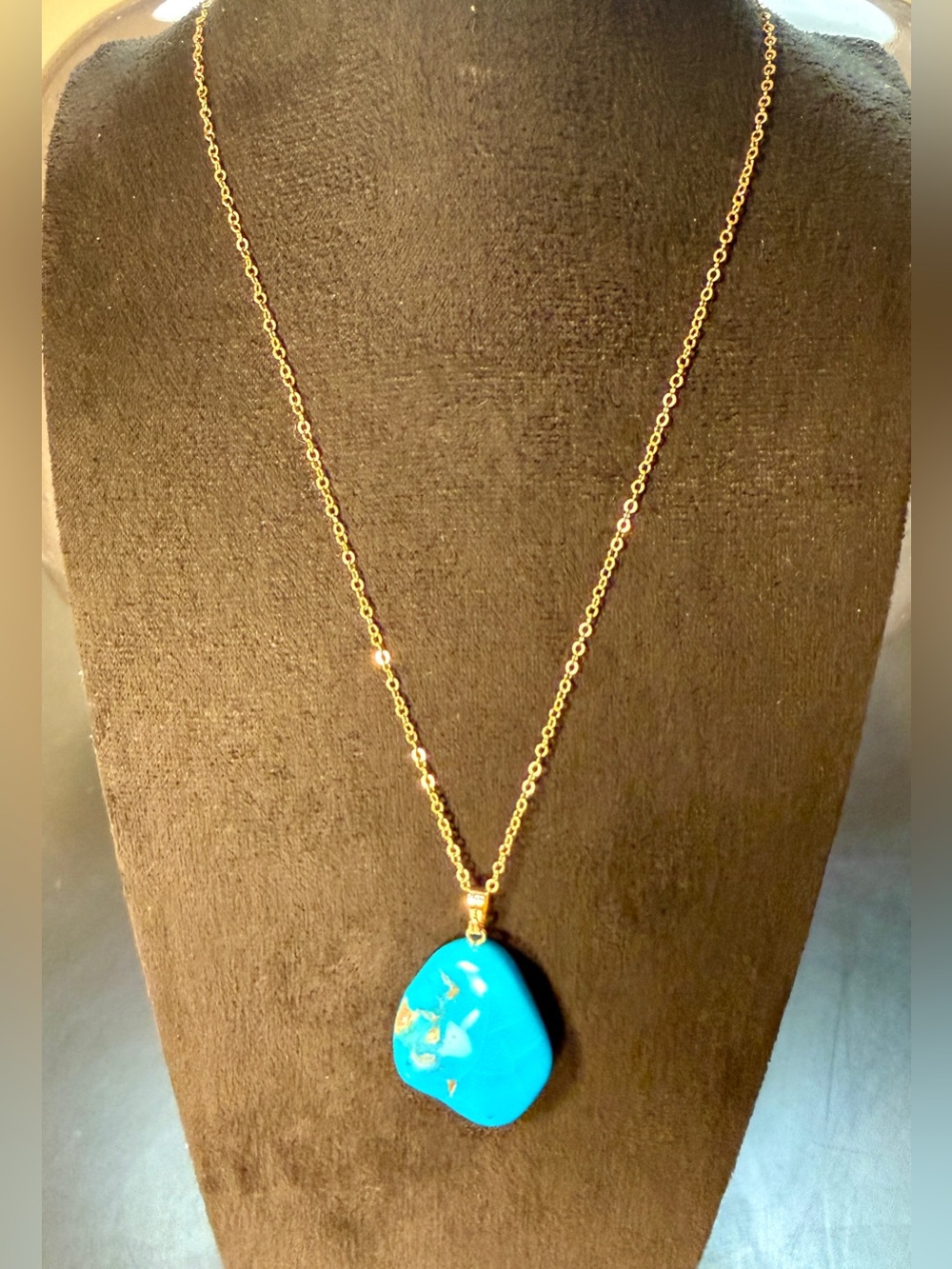 Vintage Gold Tone Turquoise Pendant Necklace